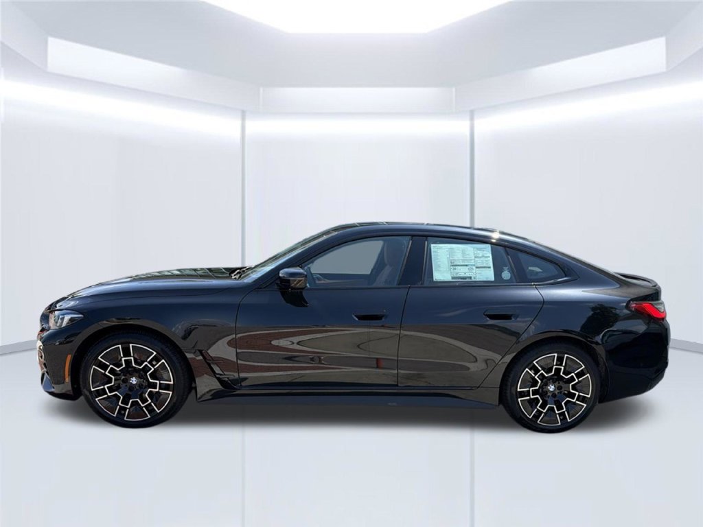 New 2026 BMW 430i w/ M Sport Package RWD image 3