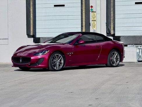 Used 2015 Maserati GranTurismo Sport image 3