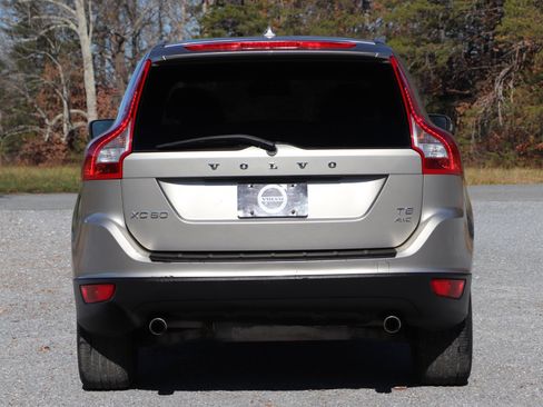 Used 2012 Volvo XC60 T6 image 4