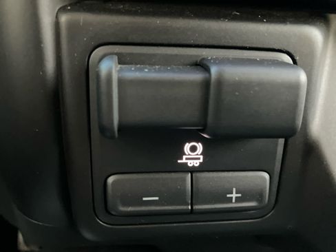 Certified 2023 Chevrolet Silverado 2500 LT w/ Convenience Package image 31