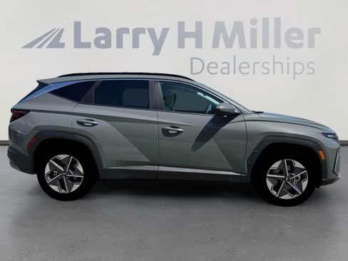 New 2026 Hyundai Tucson SEL FWD image 9