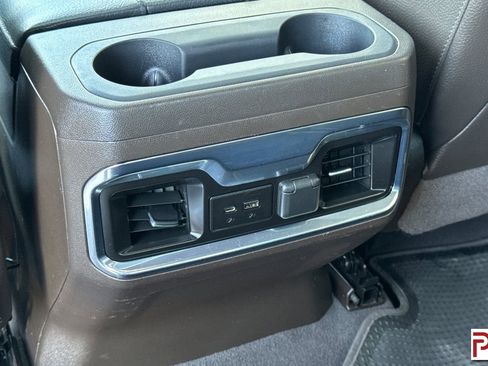 Used 2022 GMC Sierra 3500 Denali w/ Denali Ultimate Package image 15