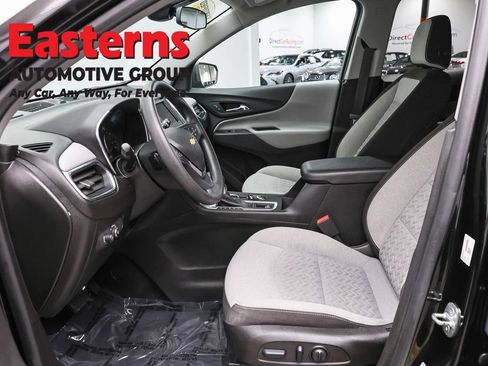 Used 2022 Chevrolet Equinox LS w/ LS Convenience Package FWD image 14