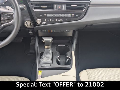 Used 2025 Lexus ES 350 w/ Premium Package image 20