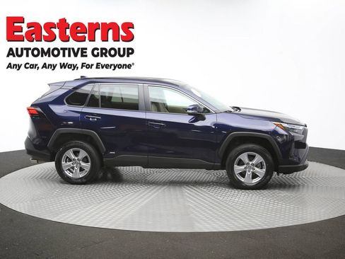 Used 2022 Toyota RAV4 XLE AWD/4WD image 50