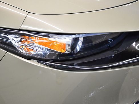 Used 2024 MAZDA MAZDA3 s image 59