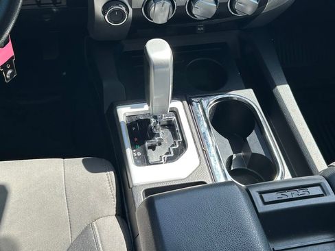 Used 2019 Toyota Tundra SR5 w/ SR5 Upgrade Package AWD/4WD image 21