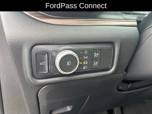 Used 2020 Ford Explorer Limited RWD image 14