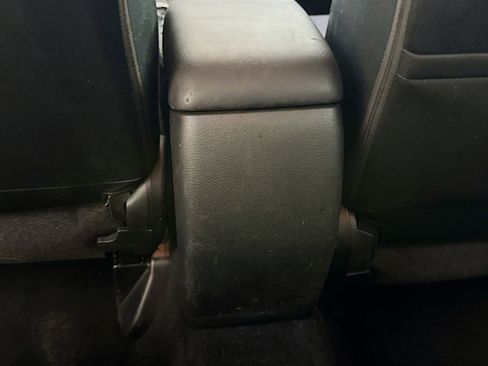 Used 2010 Subaru Forester 2.5X Premium image 28