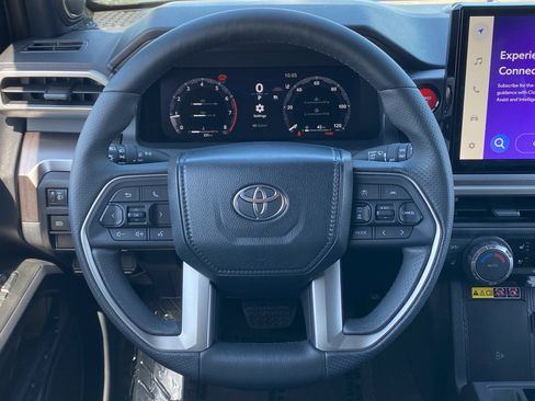 Certified 2026 Toyota 4Runner TRD Off-Road Premium AWD/4WD image 16