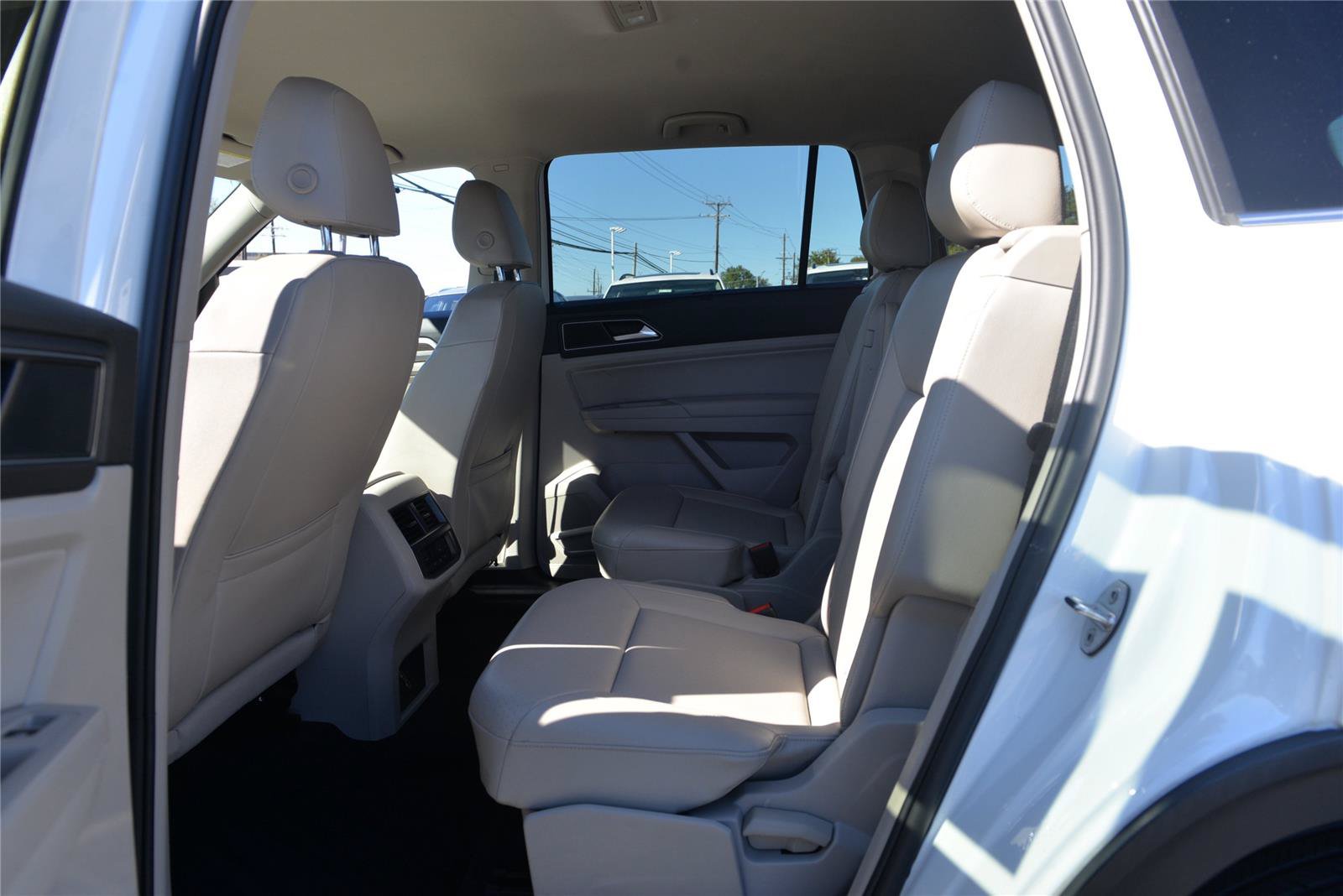 Used 2018 Volkswagen Atlas SE AWD/4WD image 19