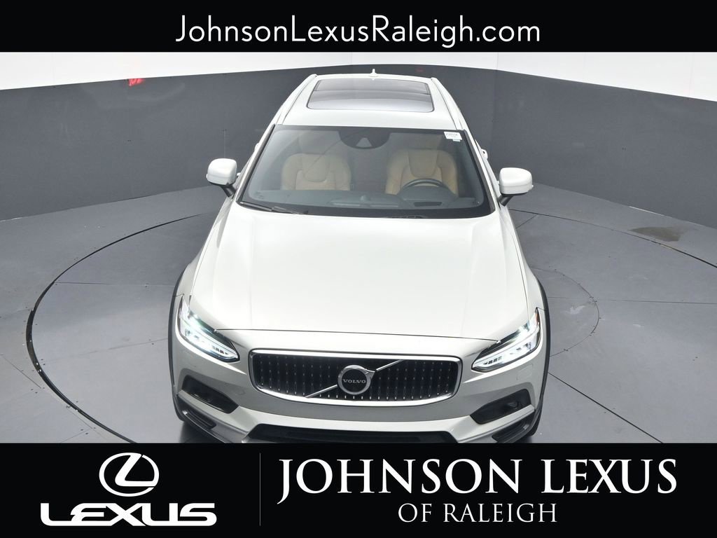 Used 2021 Volvo V90 T6 Cross Country AWD/4WD image 19