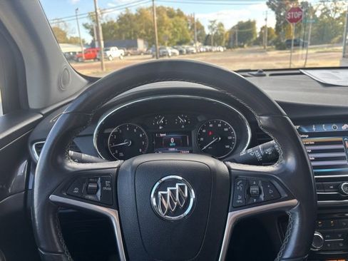 Used 2020 Buick Encore Preferred image 14