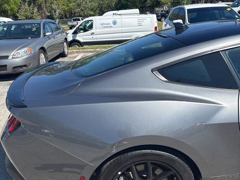 Used 2025 Ford Mustang GT Premium image 8