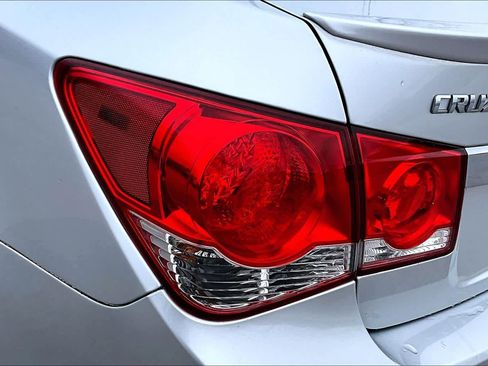 Used 2015 Chevrolet Cruze LTZ w/ Sun, Sound and Sport Package image 28