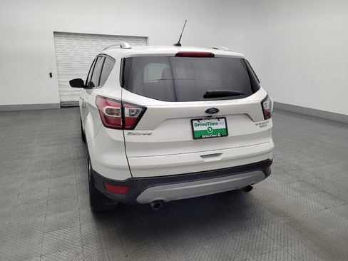 Used 2017 Ford Escape Titanium image 6