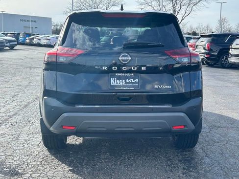 Used 2023 Nissan Rogue SV image 6