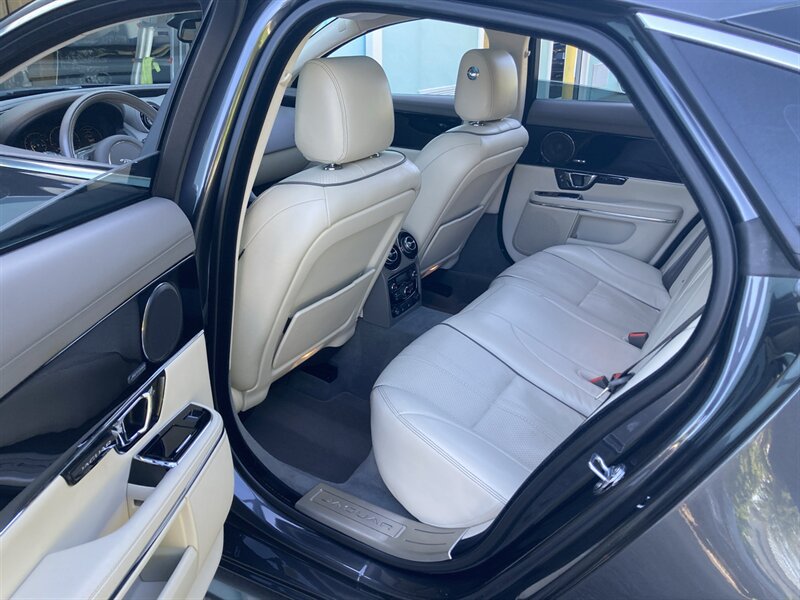 Used 2017 Jaguar XJ R-Sport RWD image 16