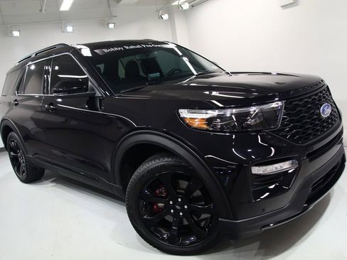 Used 2024 Ford Explorer ST w/ Equipment Group 401A image 8