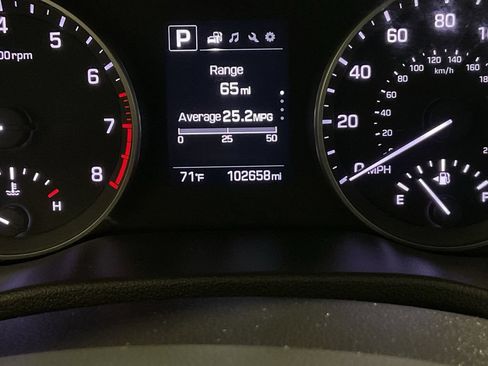 Used 2018 Hyundai Elantra SEL FWD image 39