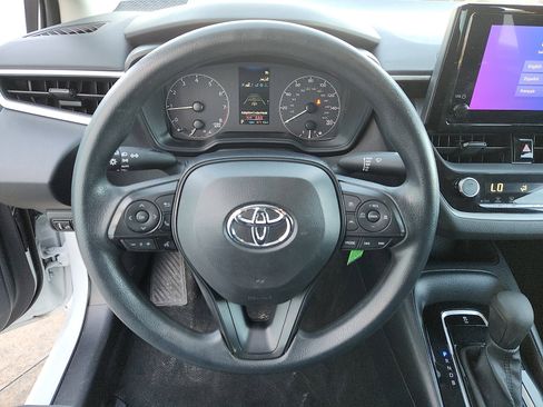 Used 2024 Toyota Corolla LE image 16