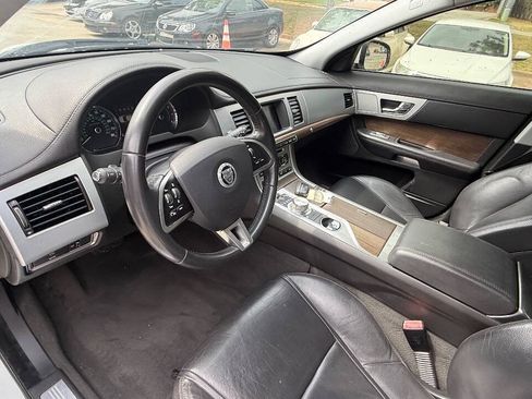 Used 2013 Jaguar XF RWD image 48