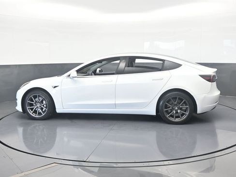 Used 2019 Tesla Model 3 image 3