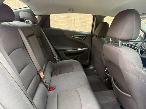 Used 2023 Chevrolet Malibu LT FWD image 21