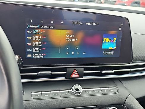 Used 2024 Hyundai Elantra SEL w/ Convenience Package image 19