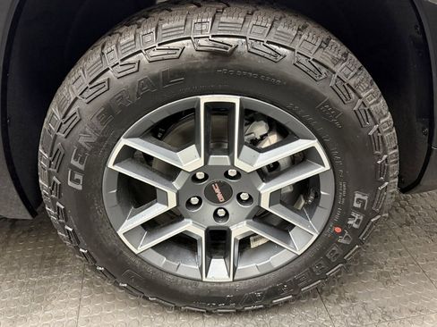 New 2026 GMC Terrain AT4 w/ LPO, Black Badging Package image 13
