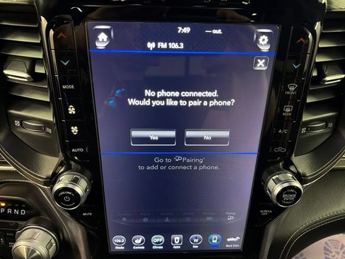 Used 2019 RAM 1500 Limited AWD/4WD image 11