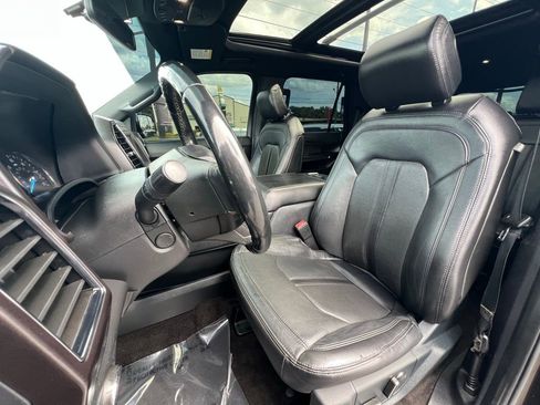 Used 2020 Ford Expedition Limited w/ Special Edition Package image 17