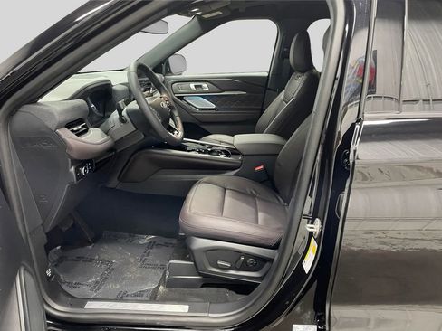 New 2026 Ford Explorer Platinum w/ LUX Leather Package AWD/4WD image 19