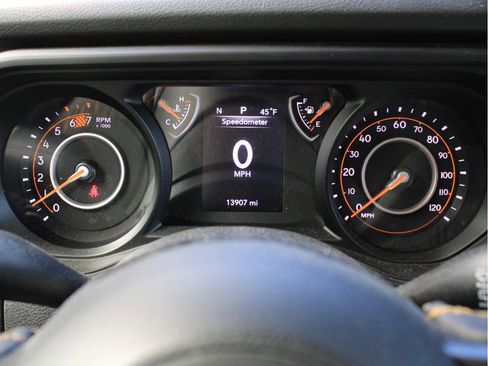 Used 2024 Jeep Wrangler Sport S AWD/4WD image 9