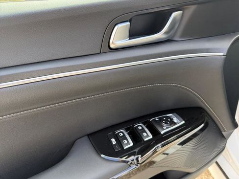 Used 2025 Kia K5 GT-Line image 12