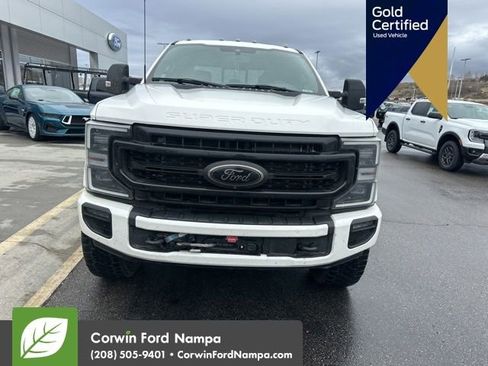Used 2022 Ford F250 Lariat w/ Black Appearance Package image 2
