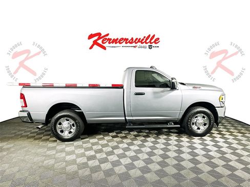 Used 2024 RAM 2500 Tradesman w/ Chrome Appearance Group image 8