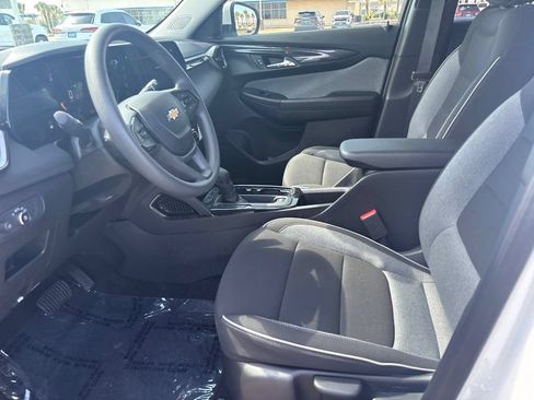 Used 2026 Chevrolet TrailBlazer LT w/ Driver Confidence Package FWD image 18