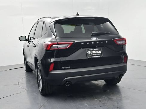 Used 2025 Ford Escape ST-Line FWD image 6