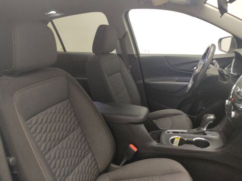 Used 2019 Chevrolet Equinox LT FWD image 21
