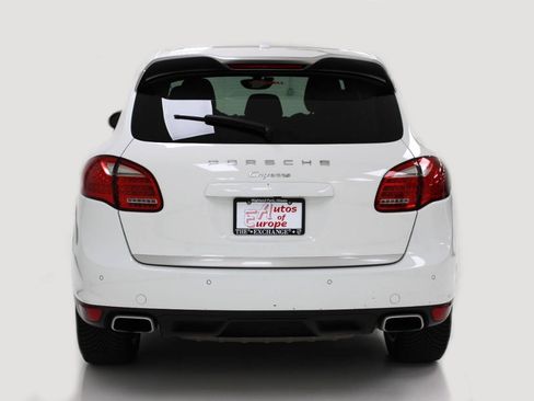 Used 2014 Porsche Cayenne Platinum Edition AWD/4WD image 5