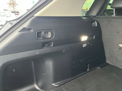 Certified 2025 MAZDA CX-50 2.5 Hybrid w/ Preferred Pkg image 28