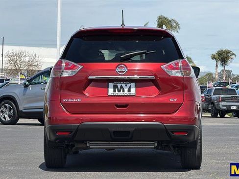 Used 2015 Nissan Rogue SV w/ SV Premium Package image 5