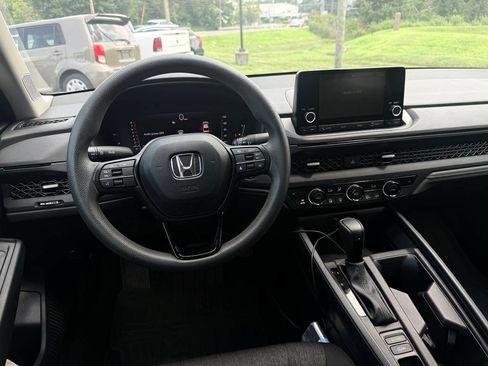 Used 2024 Honda Accord EX image 12