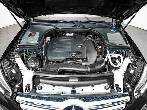 Certified 2022 Mercedes-Benz GLC 300 image 4