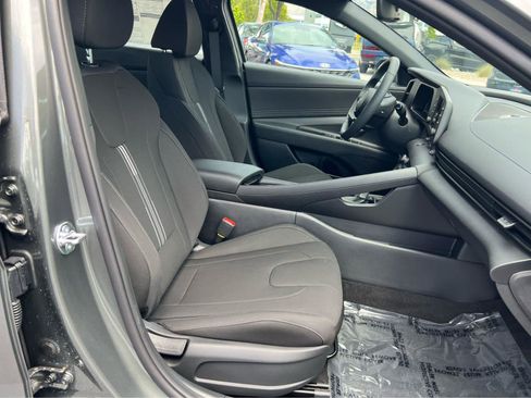 New 2026 Hyundai Elantra SEL Sport w/ Cargo Package FWD image 17
