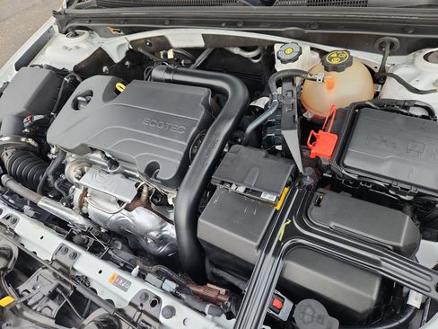 Used 2024 Chevrolet Malibu LS image 15