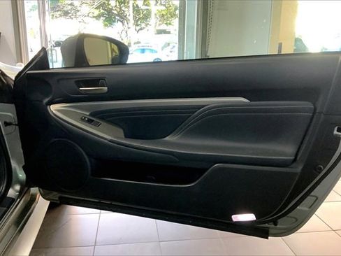 Used 2017 Lexus RC 200t image 22