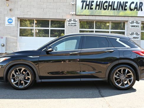 Used 2019 INFINITI QX50 Essential w/ Sensory Package AWD/4WD image 4