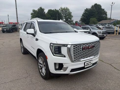 Used 2022 GMC Yukon Denali AWD/4WD image 8